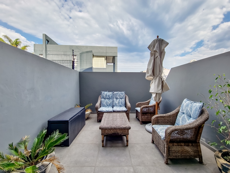 0 Bedroom Property for Sale in Sea Point Western Cape